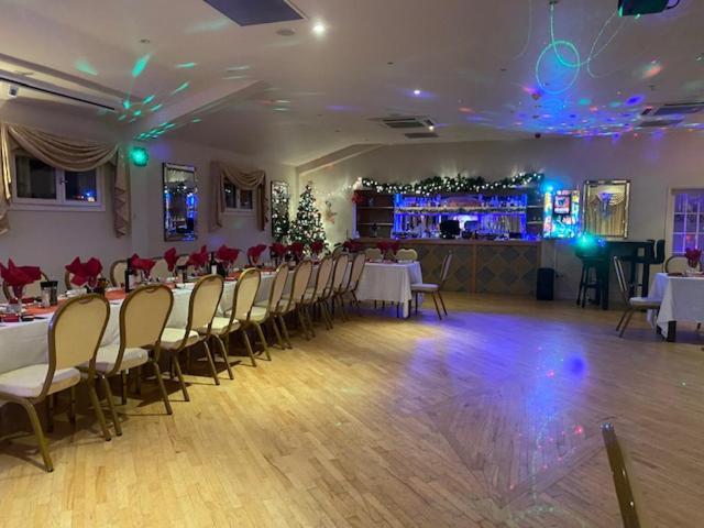 The Thelbridge Cross Inn クレディトン エクステリア 写真